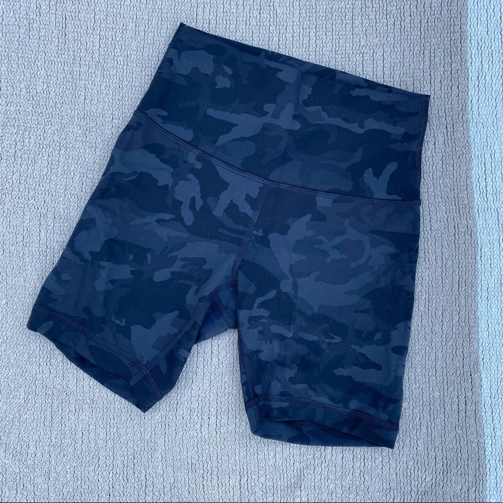 Lululemon Wunder Train shorts